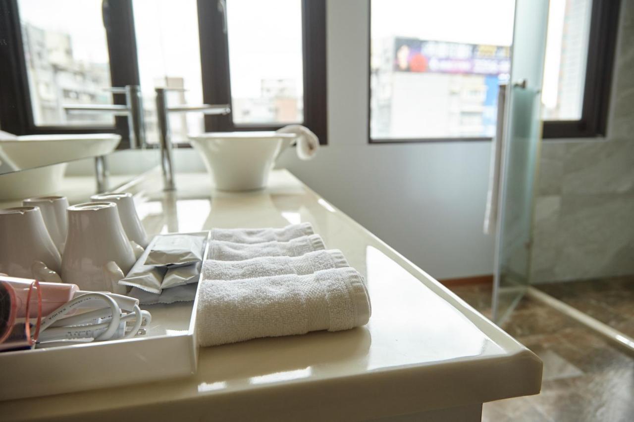 Stay Inn 2 Taipei Exterior photo